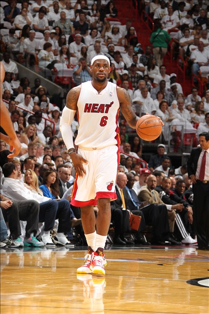 现以地铁沿 现以地铁沿