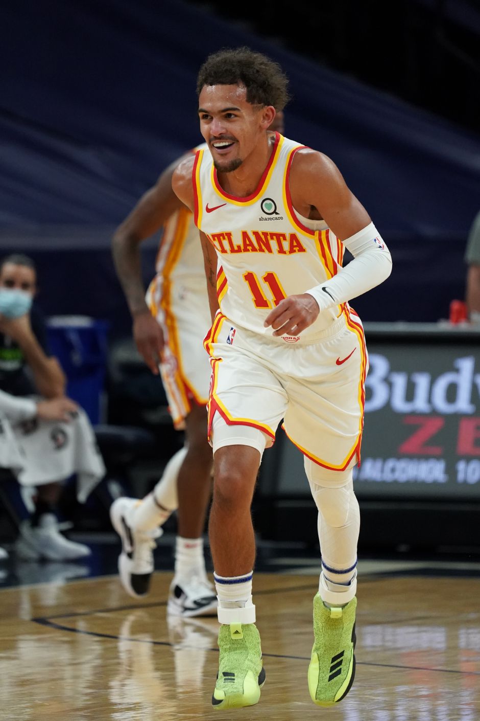 掘金的犯规 掘金的犯规